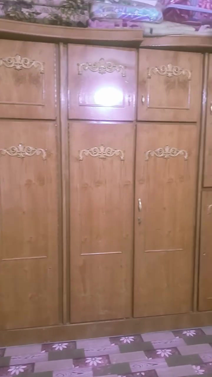 السلام عليكم كنتور مستعمل للبيع السعر ٣٠٠ وبي مجال‏‪***********‬‏ جبيل قرب نهر فليح
