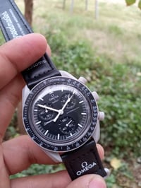 أوميغا × سواتش • مون سواتش • سبيدماستر