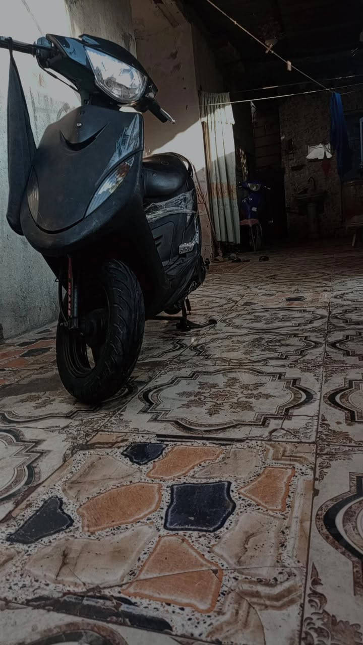 الدراجه للبيع السعر 950 وبيها مجال حك الجيه الرقم ***********
