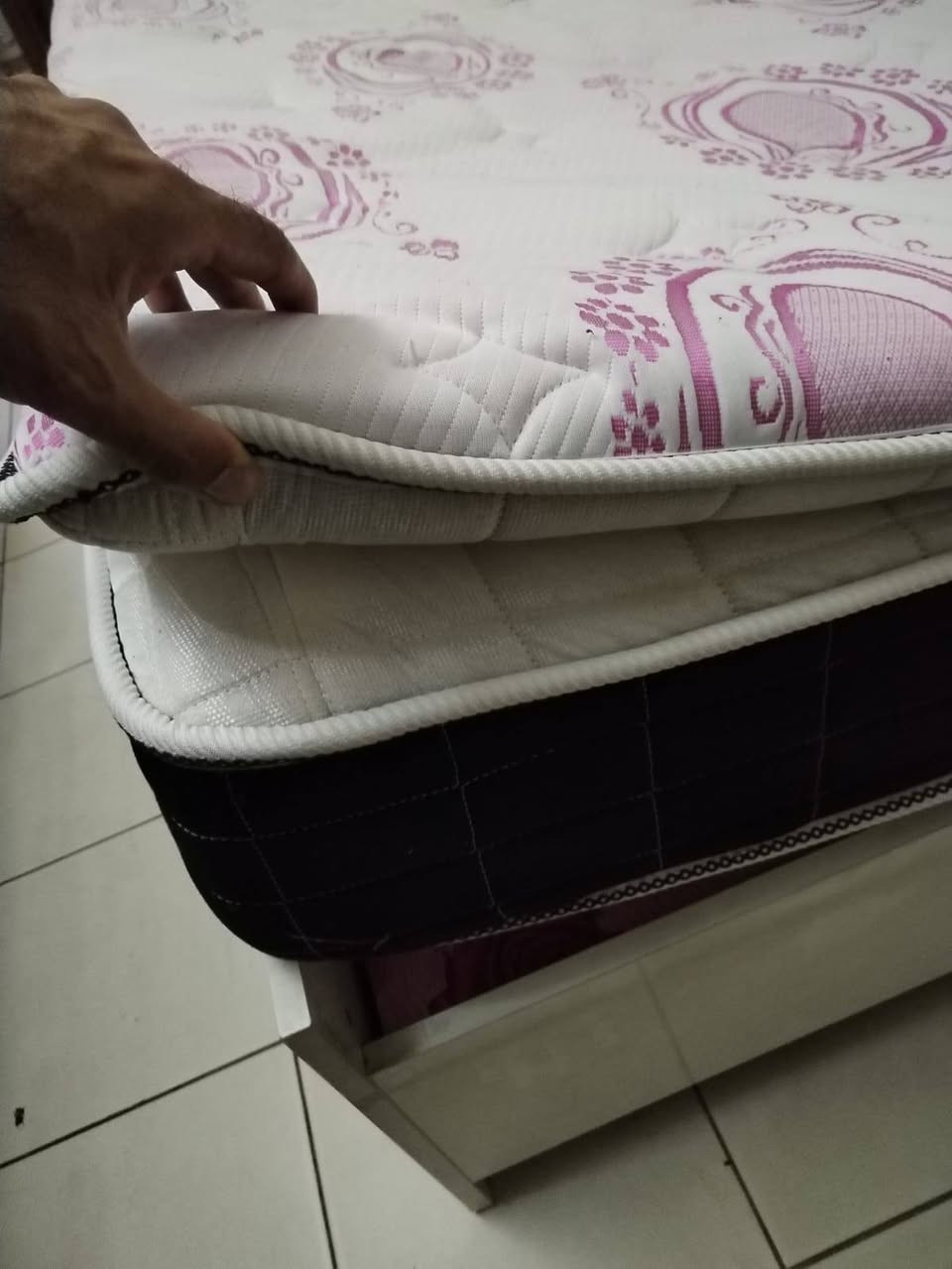 دوشك للبيع
السعر 50


**إذا كنت صاحب هذا الإعلان وتريد حذفه لأي سبب، رجاءا أرسل رسالة إلى الدعم الفني**
