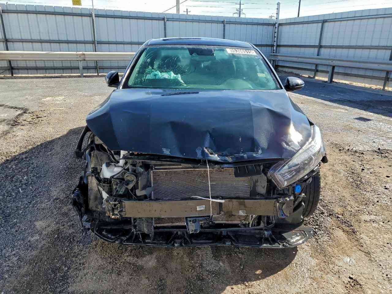 السلام عليكم
فورتي فئة جيتي لاين مديل 2024 مكينة 2000 دوش السيارة فول مواصفات وحادثة مثل ما موضح بلصور يعني مو قوي يعتبر قطعه وحده والي هية البنيد لو يتبدل لو يرجع حار ولباقي بارد السياره حاليا طلعت من المزاد وبلبحر متوجة للاردن لميناء عقبة السيارة للبيع يعني كلشي مدفوع من مزاد وفلوس المكتب يعني اليشتري يستلم عقد ويستلم السيارة من الميناء او يدفع اجور النقل يستلمه بغداد السيارة معروضه ب85 ورقة 
***********
