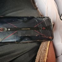 ريد ماجك 5G • مجال قليل • للبيع