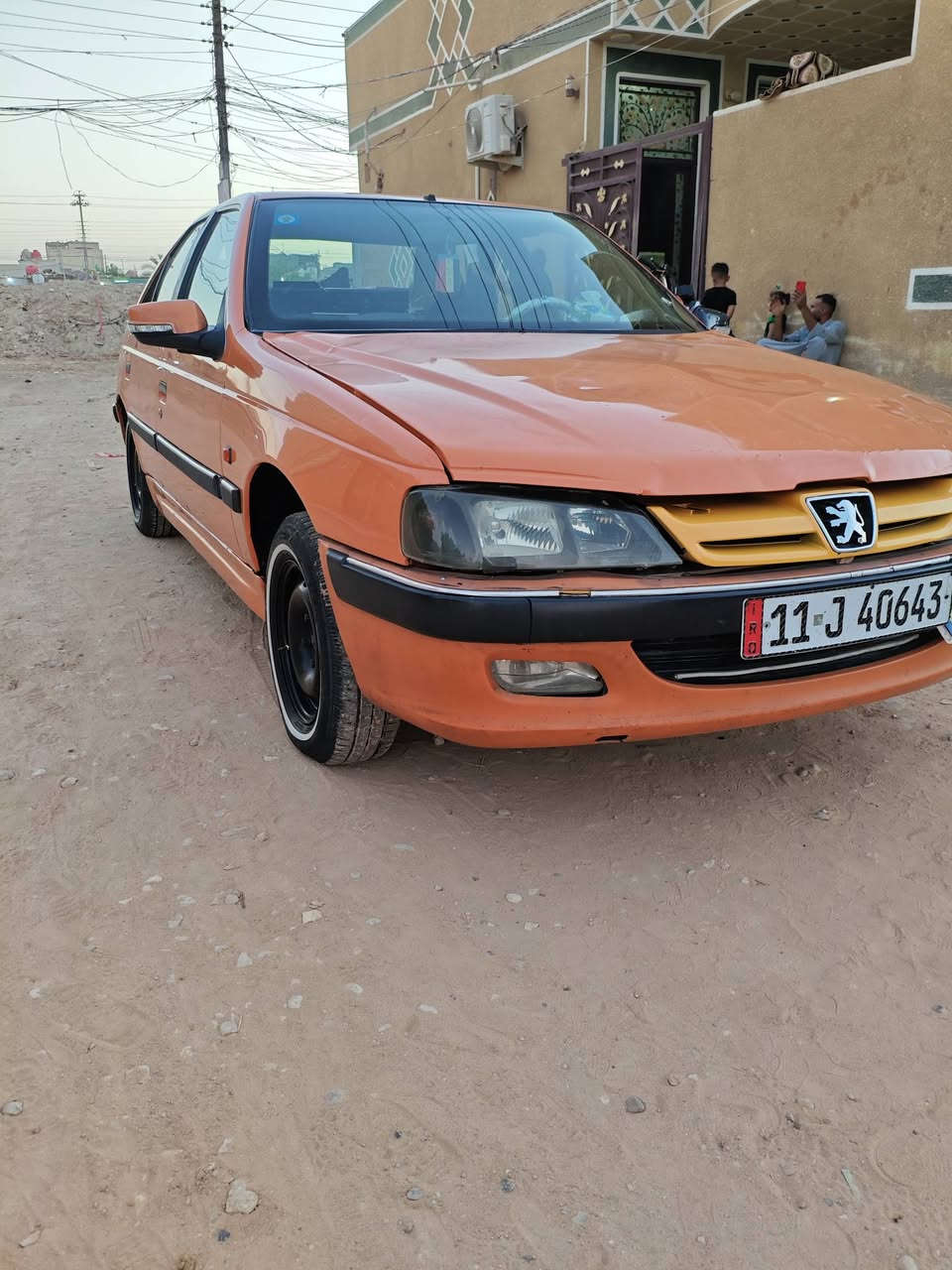 سلام عليكم سياره بيجو للبيع موديل 15 رقم مشروع وطني رقم بغداد بيها دحجه بل چاملغ الامامي والبنيد مرصع سياره جهازه من كلشي   مصفره هيئه وغرامه وگاعده تعال وافحص وشوف واقتنك وأخذ مكاني كربلاء أمن الداخلي مكلف بل نشر ما متواجد على نت رقم صاحب السياره ***********
