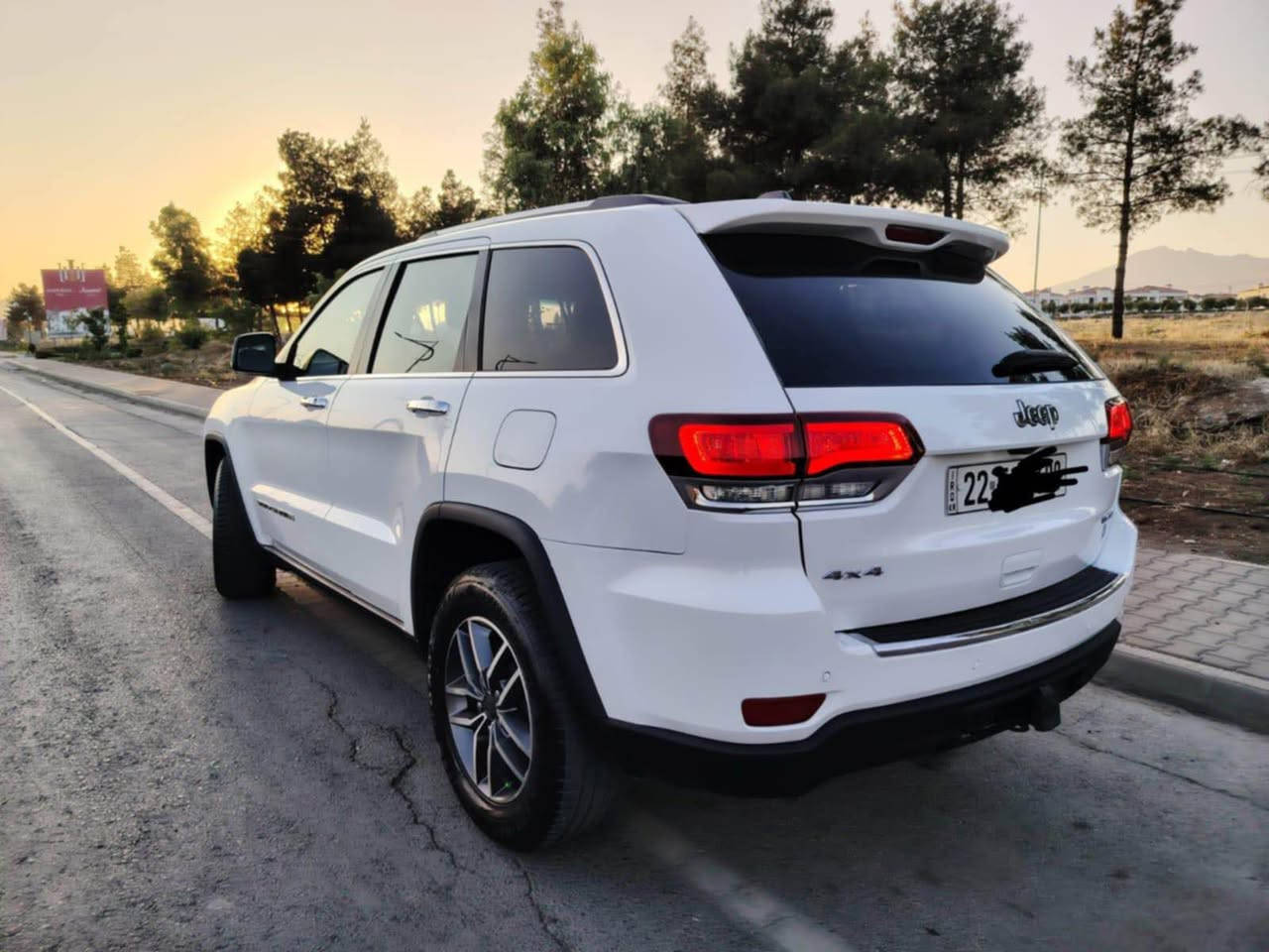 سلام عليكم 
جيب 2021 لامتد 
ماشيه 70 الف فقط 
سياره فول سلايت
ونضيف جدآ جدآ 
بيه فقط بونيت صبخ شبر بل باب ورة سكن  والباقي مكفول مابيه اي شي ومشيه جدآ قليل 
مكان كركوك شورجة
السعر مناسب
 244 ورفه 

للاستفسار 
 
.‏‪***********‬‏ كركوك, العراق
