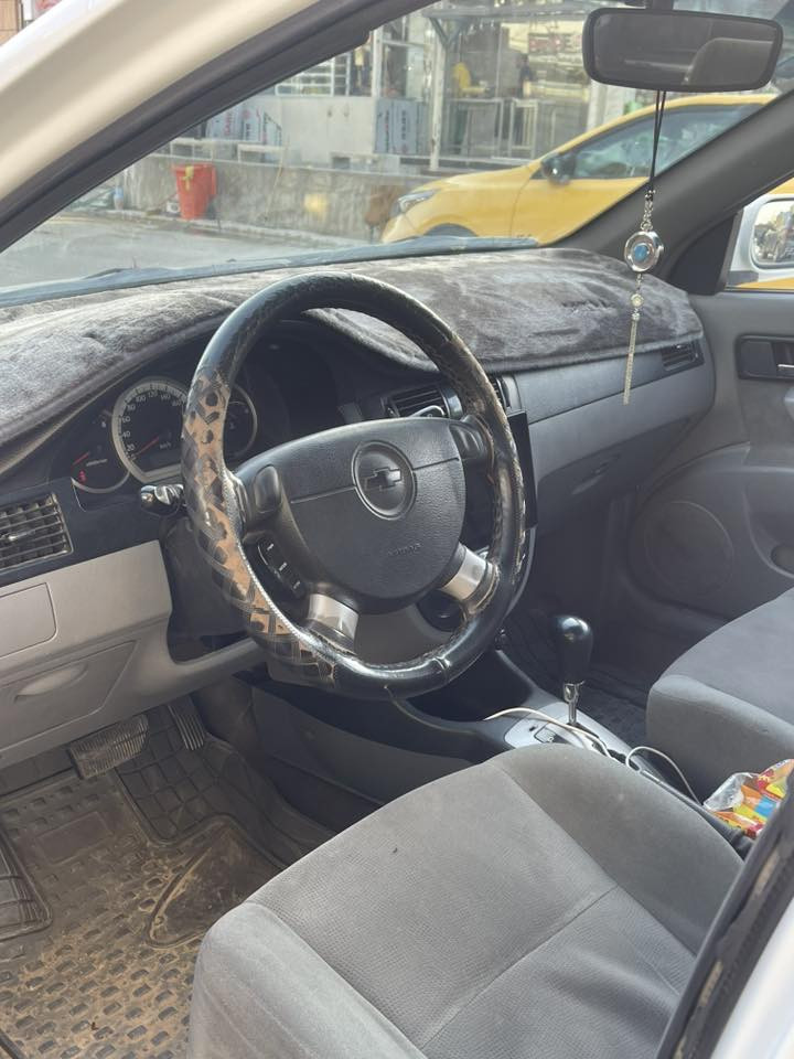 السلام عليكم 
اوبترا 2012للبيع 
خير من الله نظيفه بيها جاملغ خلفي وبنيد صبغ 
للبيع سعرها 82مجالها بسيط جدا 
رقم بسمي 
مكان بوب الشام 
***********
