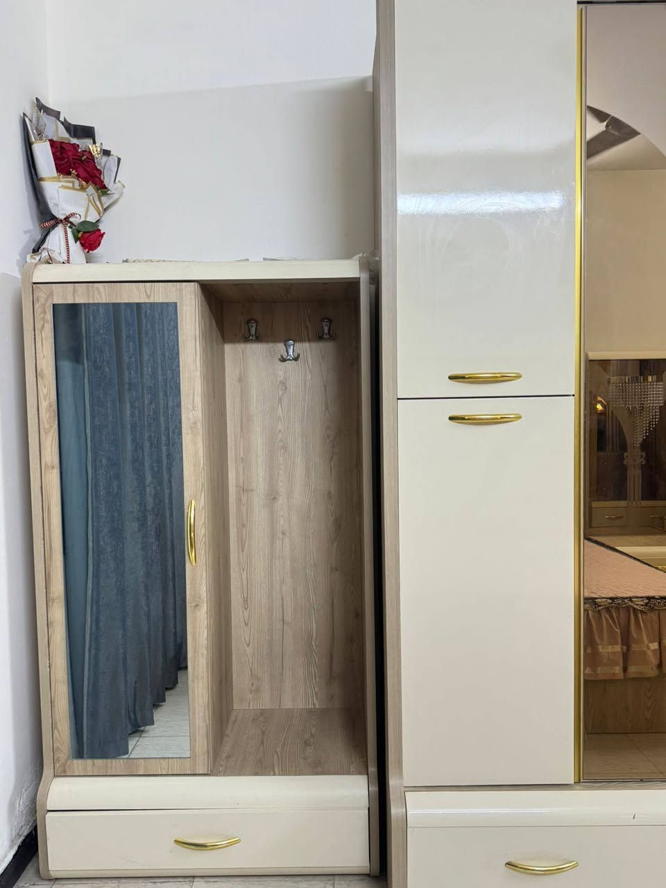 كنتور تركي اخو جديد درجة اولى
زاويتين زاوية للملابس وزاوية للاحذية 2 كوميديات

بابين وچرباية 

الاستفسار :***********
