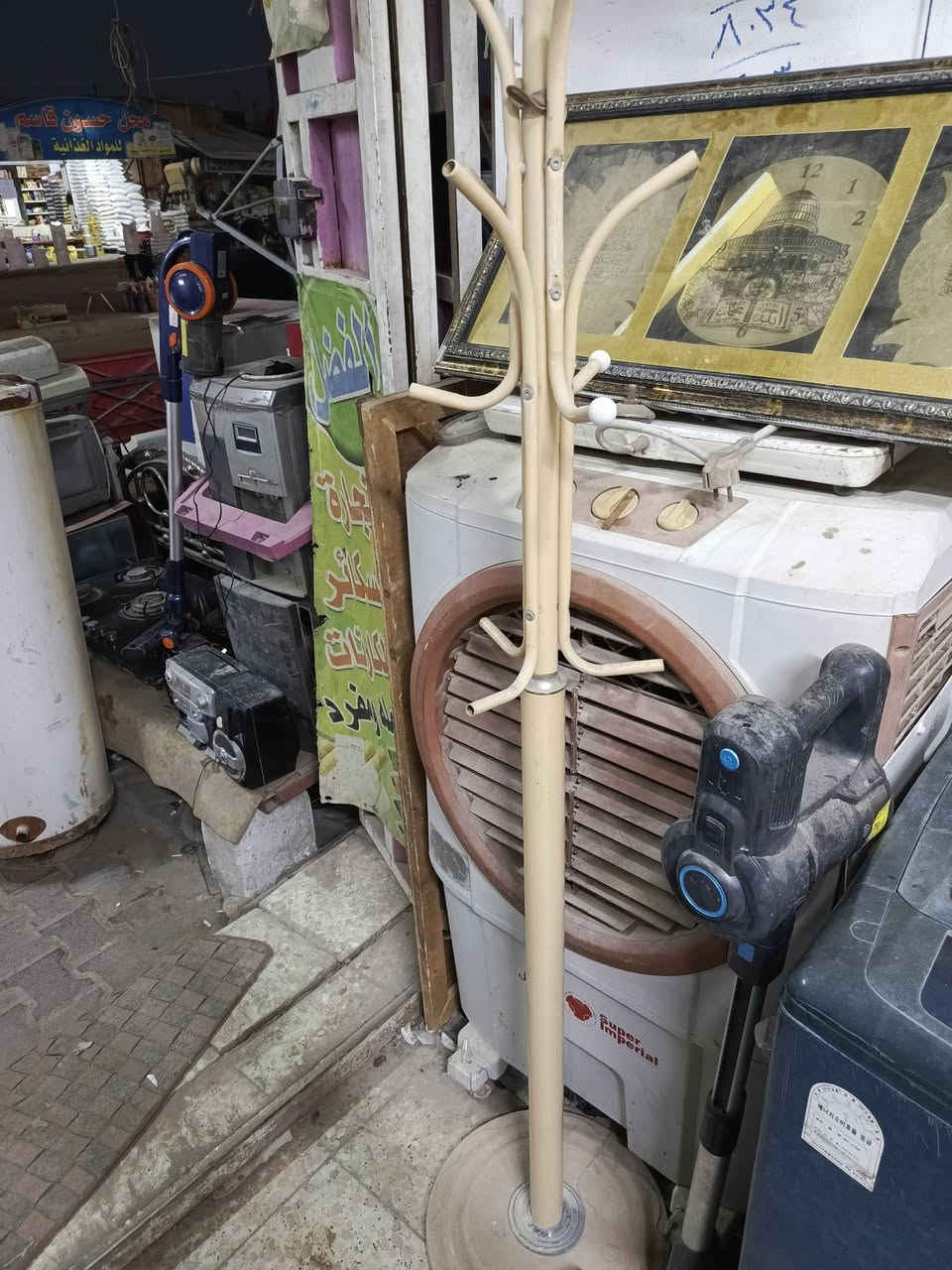 غراض نضيفه للبيع كلمن وسعره ***********
