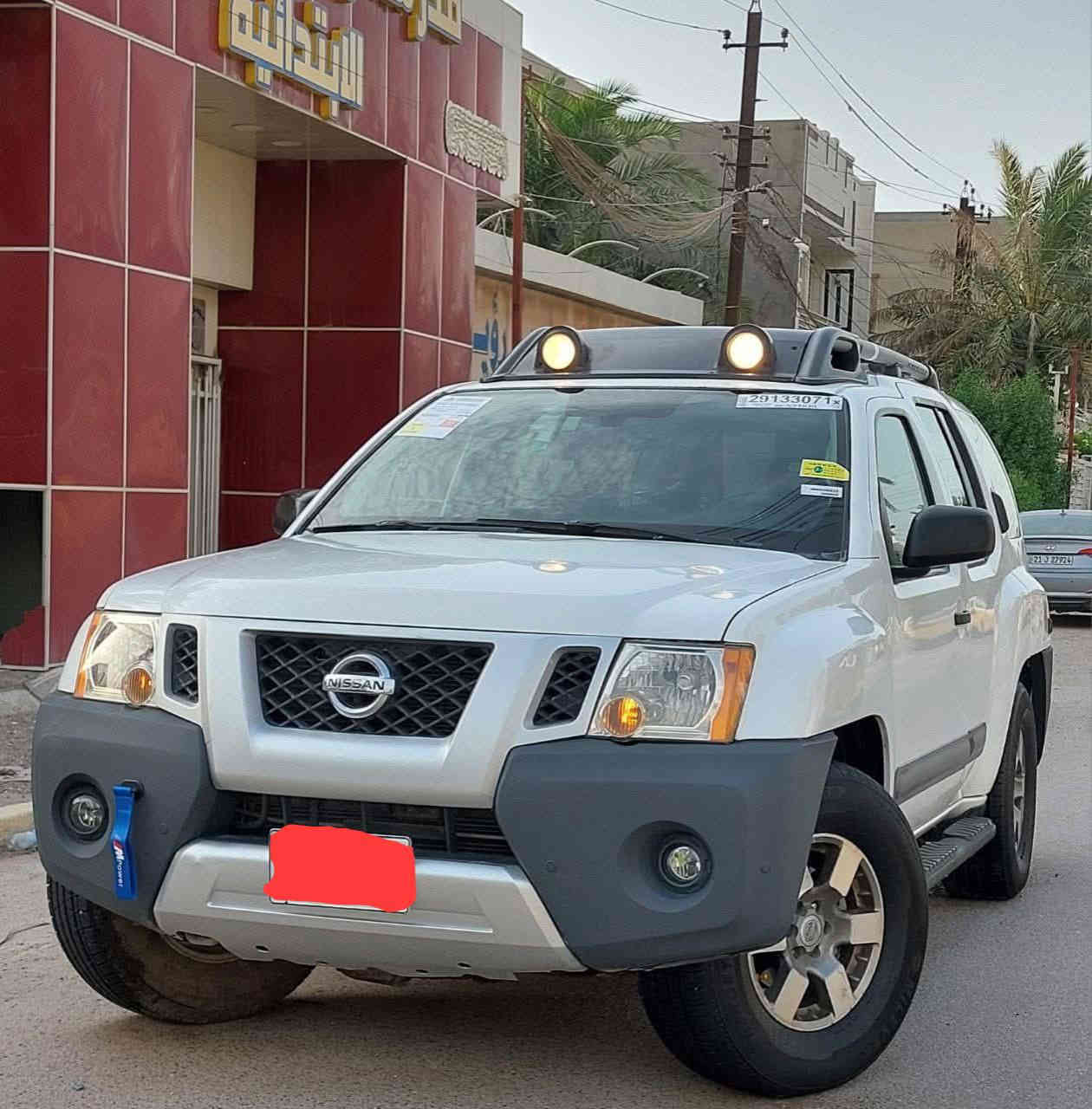 ‏السلام عليكم 
‏نيسان اكستيره وارد امريكي موديل 2011 لون ابيض فول مواصفات سياره احلا من الصور بهواي رقم بغداد دولي بسمي تحويل مباشر حادث جاملغ خلفي وصندوك سونار وياها ناشره صدر امامي خلفي جيد طخم تاير جديد سياره جاهزه مكينه 6سلندر 4000كير مكينه مكفولات تبريد ثلج فور ويل 4x4 منحدرات بلوجكترات بلادي بل قماره تحكم ستيرن جهتين غرفه نضيفه السعر95وبيها مجال بسيط الاتصال *********** مكان بغداد 
‏ بغداد
