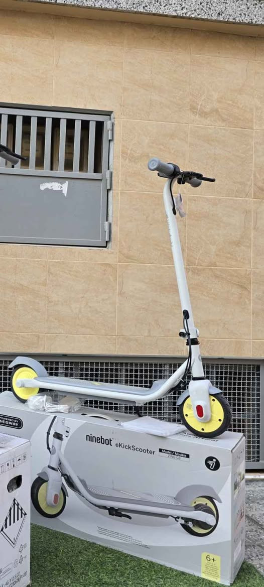 ⚡️TROTTINETTE NINEBOT ZING C8🔥
✔️ Marque Ninebot C8
✔️ Moteur 180W Max
✔️ Batterie lithium 24V
✔️ Charge max 50 kg
✔️ Frein: tambour arrière
✔️ Autonomie 8km min - 10km max
✔️ Vitesse 16km Max
✔️ Rapport de vitesse 3 vitesse
✔️ pliable oui
✔️ Matériel Aluminium 
✔️ Garde-boue avant et arrière
✔️ pneu: plein 6,1 pouces
✔️ Charge 25V rapide
✔️ Ninebot Marque internationale 🌏
✔️ L'AG 4 - 11 ANS 🏃‍♂️🏃‍♀️
✅️ Qualité & Garantie 💯
🚨 الرباط, المغرب


**إذا كنت صاحب هذا الإعلان وتريد حذفه لأي سبب، رجاءا أرسل رسالة إلى الدعم الفني**