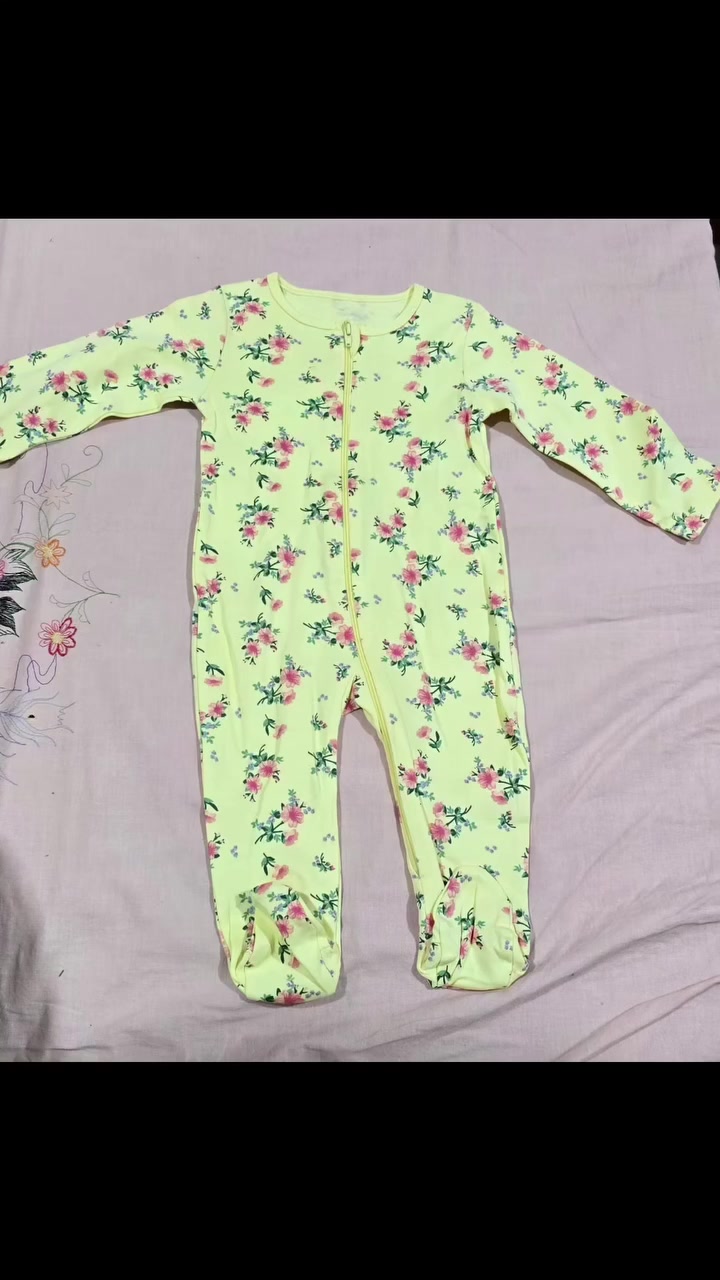 اوفر قطني ماركة جنيور 
متوفر من عمر يوم واحد الى ١٢ شهر
وبخمسة ألوان جميلة 
ملمسه ناعم على بشرة الطفل
وبسعر ٧ الاف فقط 
للطلب مراسلتنا على الخاص او عن طريق الواتساب ***********
لدينا توصيل لجميع محافظات العراق
#aynor 
#اوفرات_بيبي😍 
#اوفرات_اطفال 
#ملابساطفل
