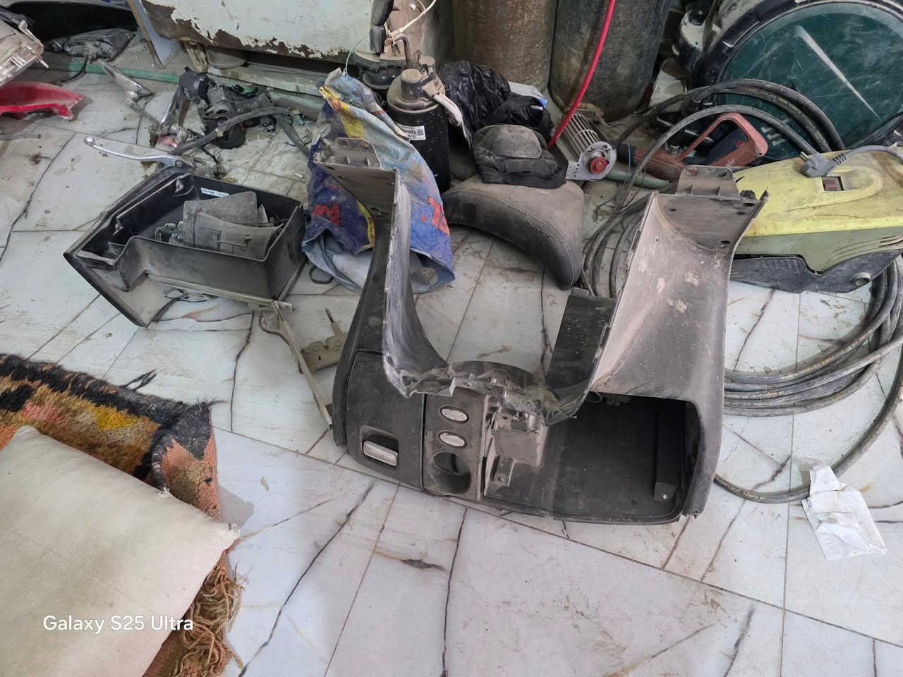 غراض دراجه فورزا تفصيخ للبيع 
مكان ديوانية حي الأنصار قرب جامع الإمام الرضا
***********
