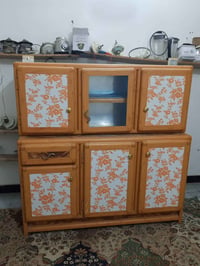 كاونتر البيع إستعمال قليل سعره 120وبيه مجال للتواصل على الرقم 07830874...