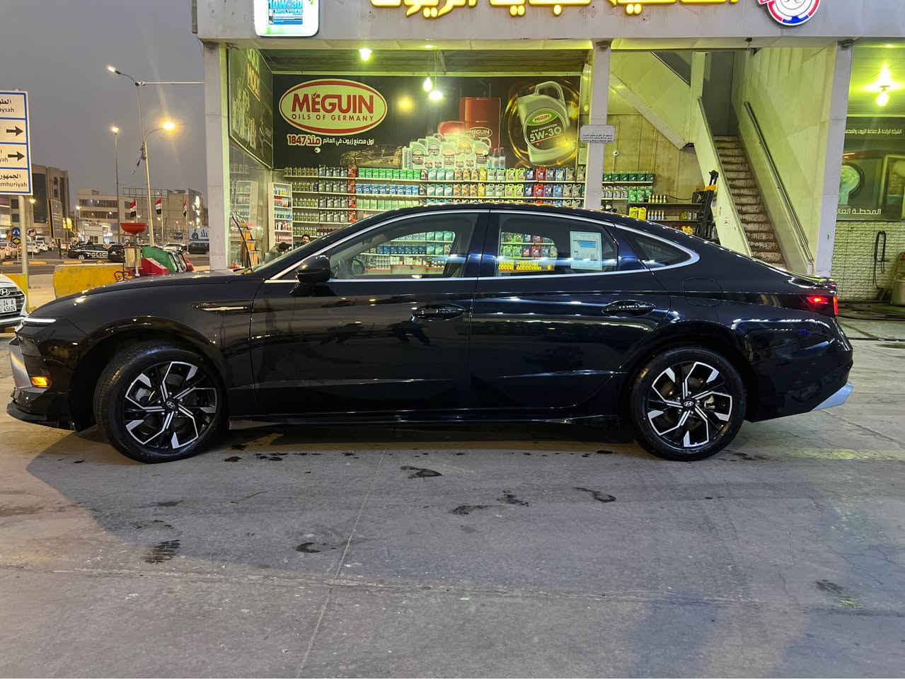 سوناته موديل 2024 وارد أمريكي
السيارة مكفولة كفالة عامة
ما داخل بيها مي نهائياً
ما بيها أي كلوب بالعينه مشتغل
العينة صفر – گود
مواصفات SLE
السيارة فل مواصفات ما عدا البانوراما
رادار أمامي وخلفي
نقطة عمياء
تحديد مسار
ماشية 37 ميل
رقم معوقين – تجيك وكالة عامة
السعر 190 وبيها مجال

📞 للاتصال أو واتساب: *********** البصرة, العراق
