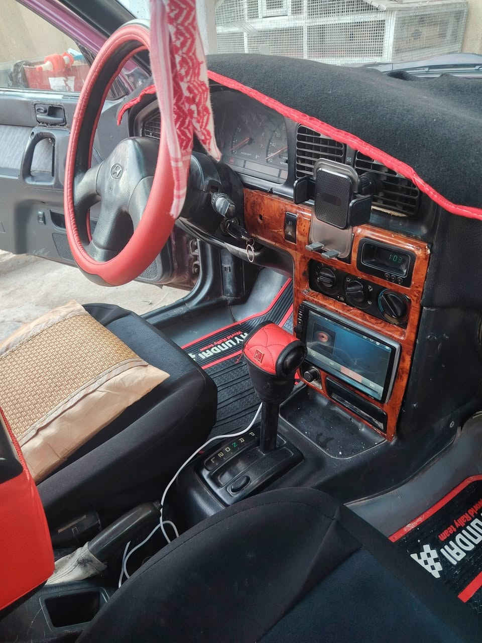 السلام عليكم ألنترا 93 دمعه گير اوتماتيك محرك وگير وحدادية وكهربائيات خير من الله رقم بغداد انگليزي تحويل مباشر 
السعر 32 وببها مجال للشراي مكان السياره بابل المحاويل 
التواصل ***********
