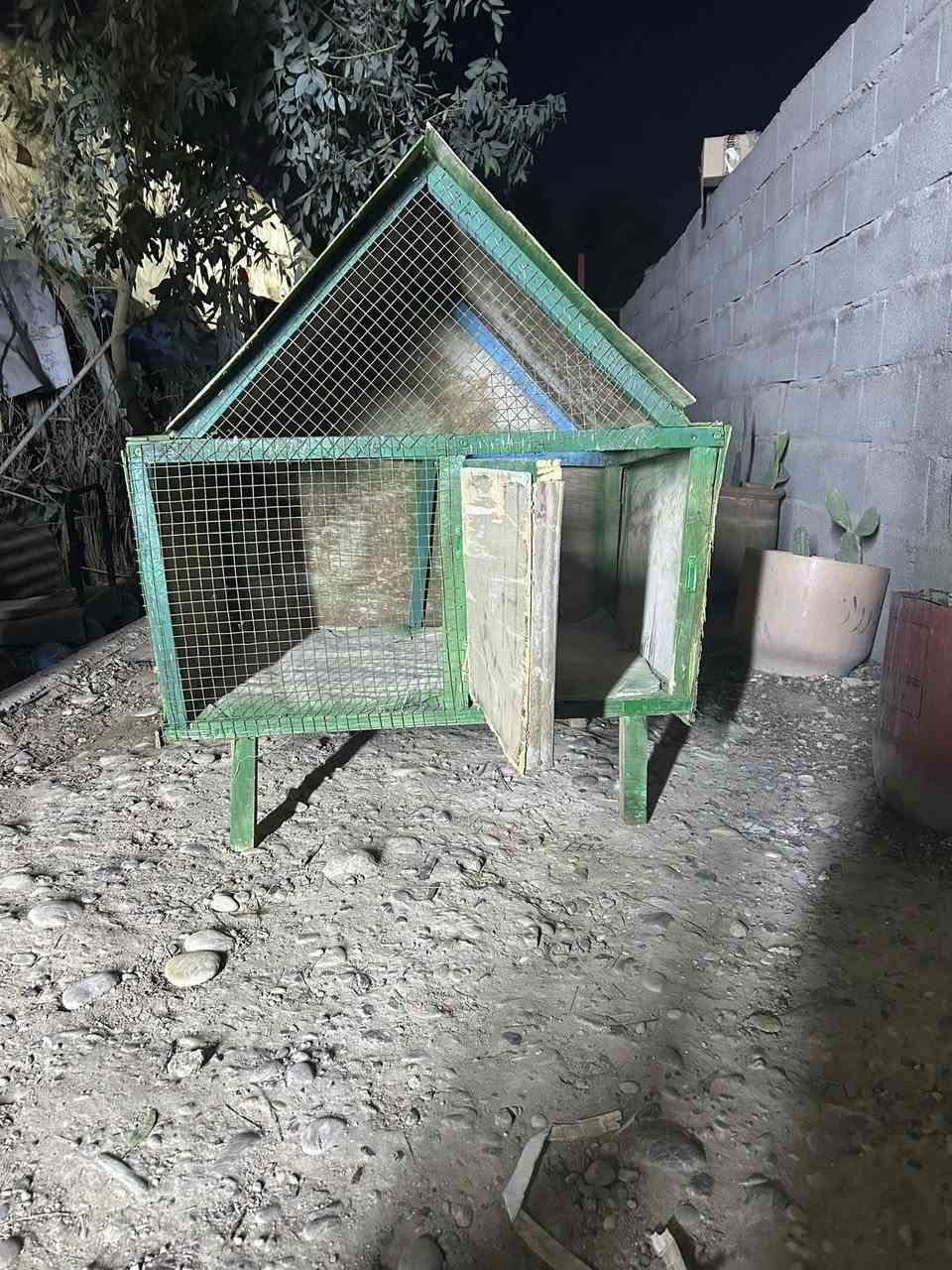 السلام عليكم
اخوان قفص صغير متعوب عليه
صبغ جديد+خشب ثقيل 
الطول 74
المساحه داخليه 54
شي مرتب وقيم بلي يرضي اللّٰه
مكاني بغداد الرشاد


**إذا كنت صاحب هذا الإعلان وتريد حذفه لأي سبب، رجاءا أرسل رسالة إلى الدعم الفني**