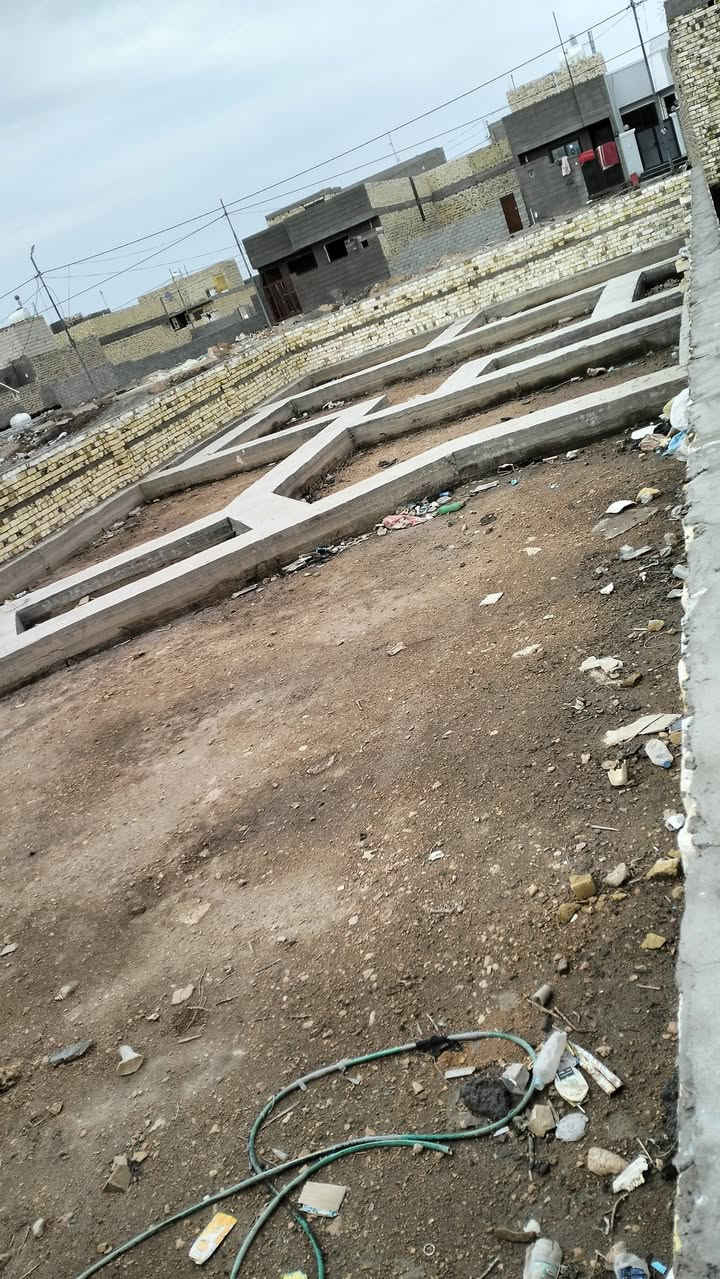 رباط معه بناء داير طابوك مساحت البتلو 250م حولي الخصيمة مجاور قطع الشهداء والجرحى علمن المنطقه تبليط اتصال عله الرقم ***********
