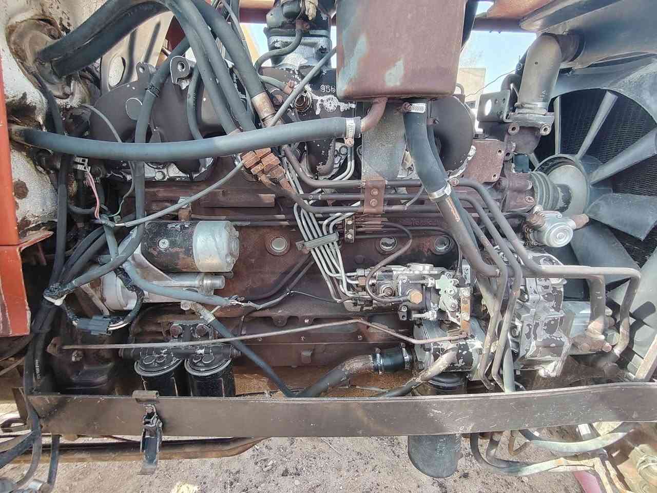 سلام عليكم كروبه نيو هولند حجم110
الكاروبه منفيس وجاهزه لشغل رقمي ***********
