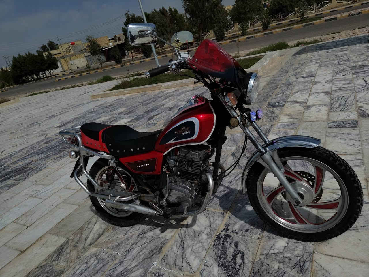 دراجة جوندا هوشه
دراجة كاملة من كهربائياتي كل شي شغال بيها دراجة بصمة
دبلات جديدة

ظفيرة جديدة

گلوبات اشاير كلة جديد

مداگر خلفية امامية جديد

تواير جديدة

لدراجة ما ناقصها شي 

مبدل فقط ولفات فقط

محرك مديل 2018

شلعة وكل شي خير من الله 

الدراجة سعرها 600 وبيها مجال

العنوان  :  العمارة المجر الكبير 

اني مكلف بالنشر هذا رقم الولد ***********
