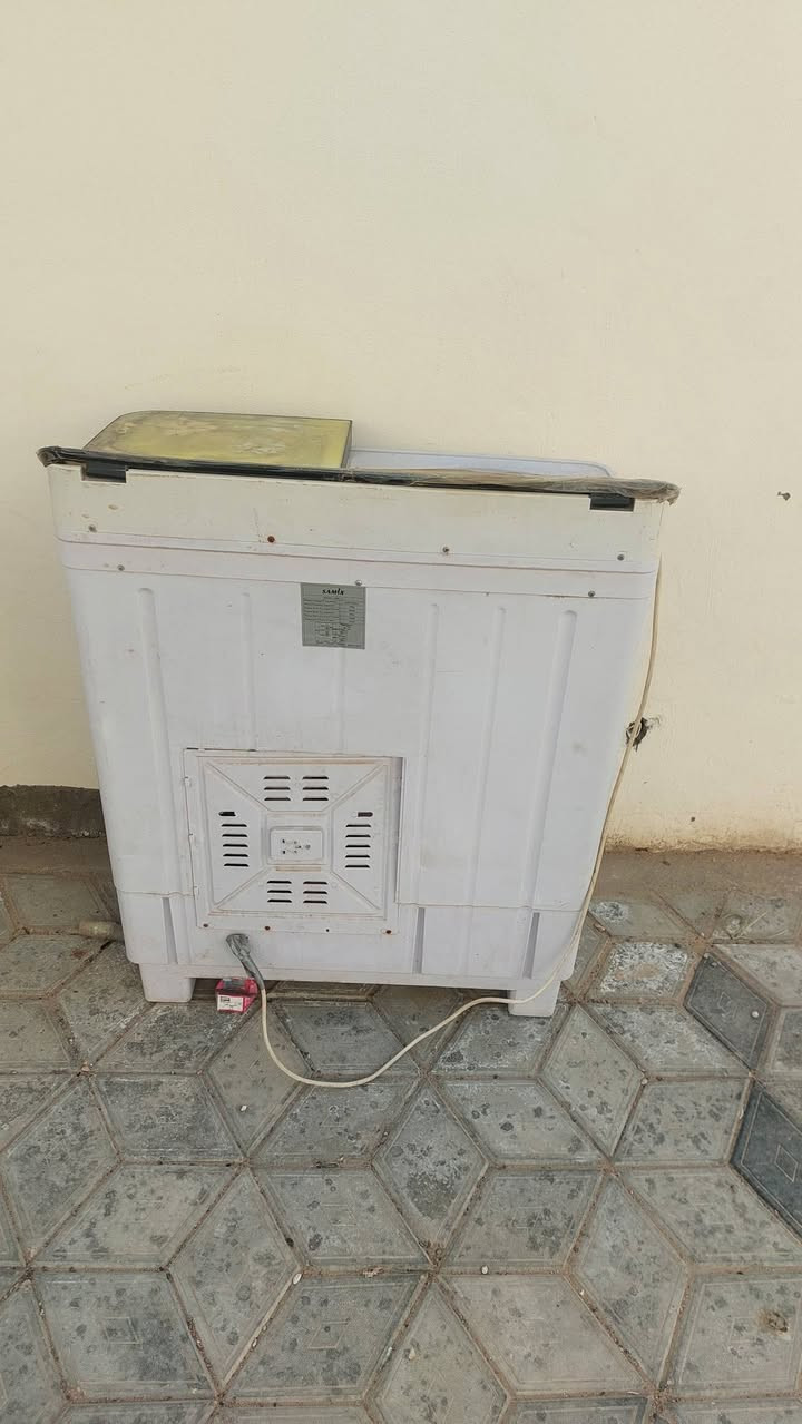 السلام عليكم غراض ليبع كلهن ١٠٠الف كلهن شغلت اتصال ***********
