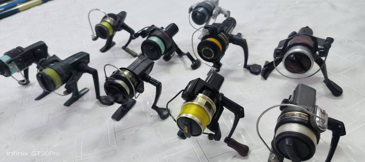 تحيه طيبه شباب توفر #قصبات صيد باله ياباني الصنع مع #مكينه جاهزه مع #خيطها الاصلي  بالة نضافه ٩٠٪
 #المكينه_باله_يابانيه_وكوريه_حجم_وسط
اطوال 2/70📍3.00📍3/60📍4/20📍500 
#الحساسات_خشن_وسط_ناعم حسب استخدامك
اسعار مناسبه 
عنواني حديثه 
***********
متواجد واتساب وفيس
