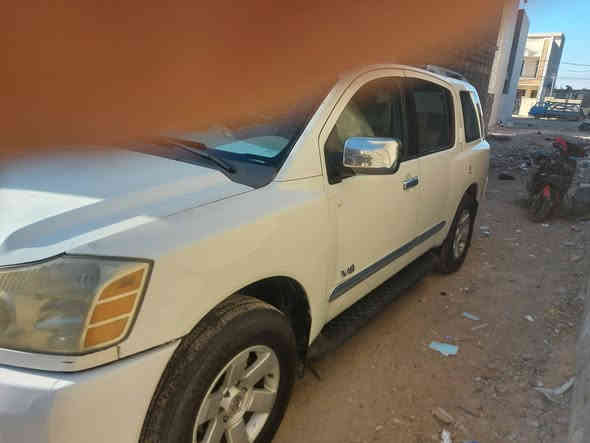 السلام عليكم
ارماده ٢٠٠٦ 
بغداد رقم   مميز انكليزي 
مكينه وكير تخم تاير صدر جديد 
منضومه غاز ٨٠ لتر 
باب السايق مبدل فقط 
هزه جديد تحويل مباشر 
السعر ١٠٠ 
عنوان السياره بغداد الغزاليه 
***********
