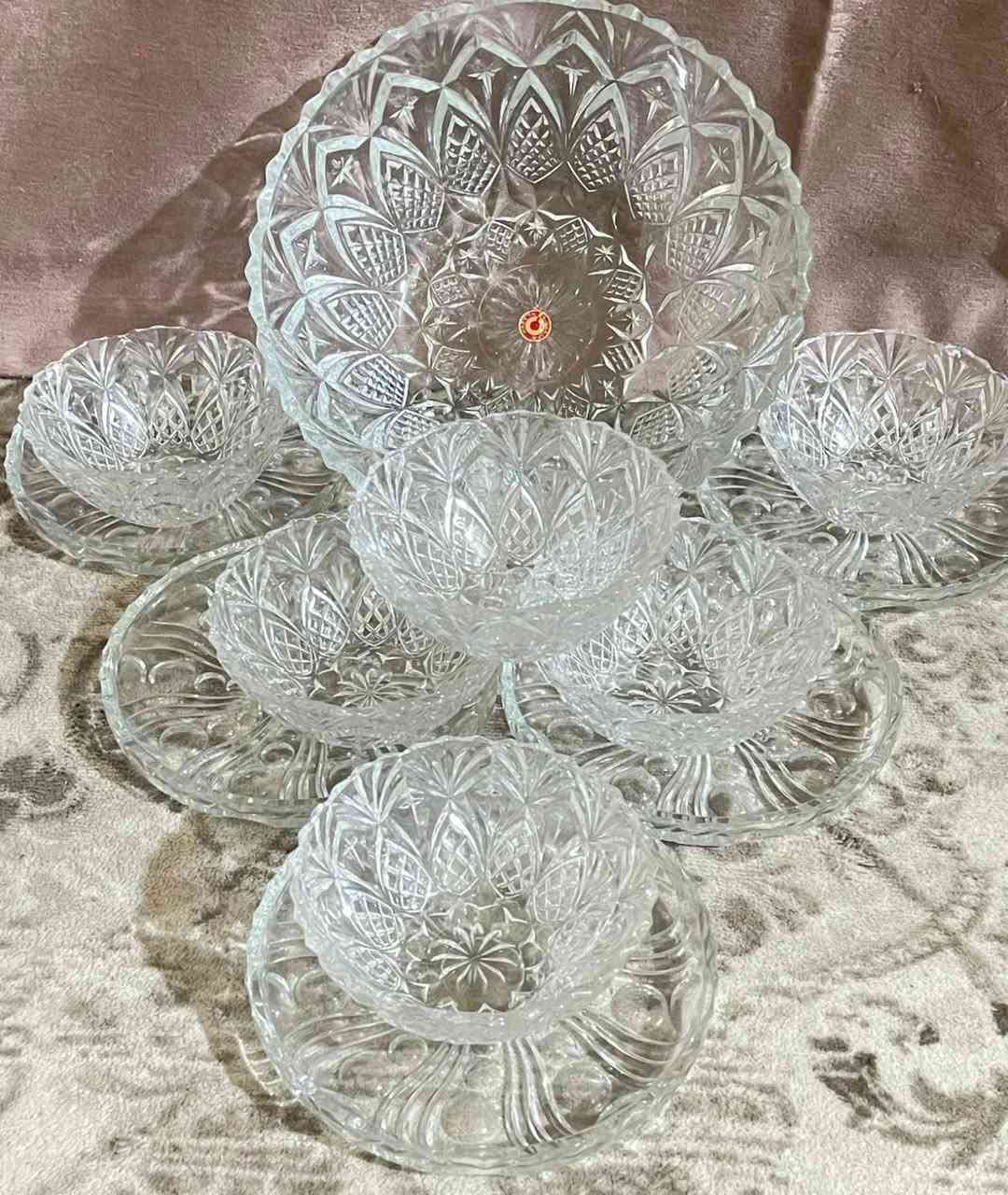 طقم كرستال بلغاري غير مستخدم (١٢) قطعه يتكون من كاسه كبيره قياس القطر ٢٥ سم والعمق ١٢ سم و(٦) كاسات قياس القطر ١٢ سم والعمق ٧ سم و(٥) صحون قياس القطر ١٧سم السعر خاص لطفاً يوجد توصيل لكل محافظاتنا الحبيبه


**إذا كنت صاحب هذا الإعلان وتريد حذفه لأي سبب، رجاءا أرسل رسالة إلى الدعم الفني**
