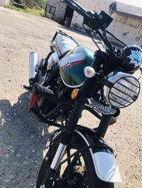 لاتي • ٢٠٠ • ٢٠٢٤