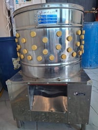 مكينة دجاج • للبيع • بها مجال