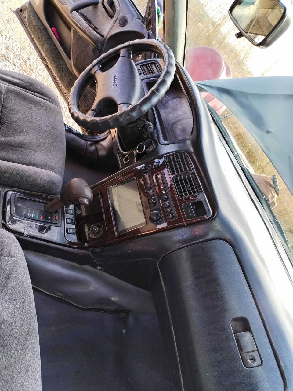 لبيع سياره مارك نفخ مكان الديوانية ***********
