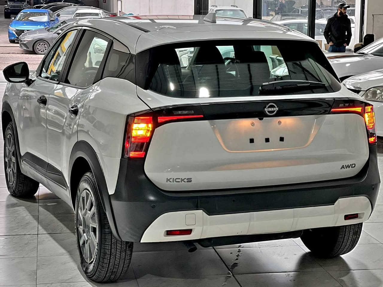 ســــلام عــلیـکم
Nissan Kicks S ⚪
نیسان کیکس[ 2025 ] شکل جدید
مواسفات AWD - S
سعر بلاش ارخص سعر [ 159$] بیها مجال قلیل 
سیارە بیها فقط جملغ سبوغ  💯 
بدون دواخل شرط 💯
ماشیە ( 2000 ) الف کیلو بعد زیرو 
مواسفات سیارە ⬇
بسمە 
بریک بسمە 
شاشە متواصل 
کیج الکترونی
بلاک توپ
رادار 360 
حساس امامی _خلفی 
تحکمات سترین 
فورویل AWD 
کشن هیتر 
سترین هیتر 
3نزام ایکو - نورمال - سبورت
لایت تلاتە حدسە
مرایە رادار
لایت لید - بکلایت لید 
بعد بیها هوای مواسفات 
عنوان اربیل داخل معارض
*********** کورک فقط 
*********** فایبر -واتساب
