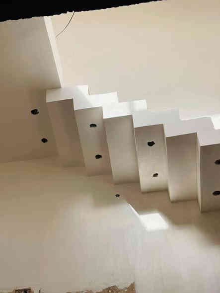 سلام عليكم خوان ملاحضه
جص وبورك وتشميع و ماده مصلبه علينه  كرساته و عمل 11الف مواد علينه تنضيف الابيت علينه
جص وبورك فقط كرسته و عامل متر 10
تنضيف الابيت علينه
جكن واير عالينه 
رقمي الخاص ***********
واذا لبخ واجهيات جميع لبخ نشتغل
