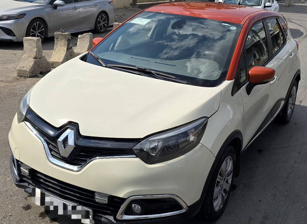 رينو كابتجر موديل 2016 سياره مواصفات خليجي رقم اربيل  گير اوتوماتيك بصمة تحكم سرعه حساس ٥ ويل كروم سقف بيلاد برتقالي بدون صبغ  سعرها ٨٤
واتساپ *********** أربيل, العراق
