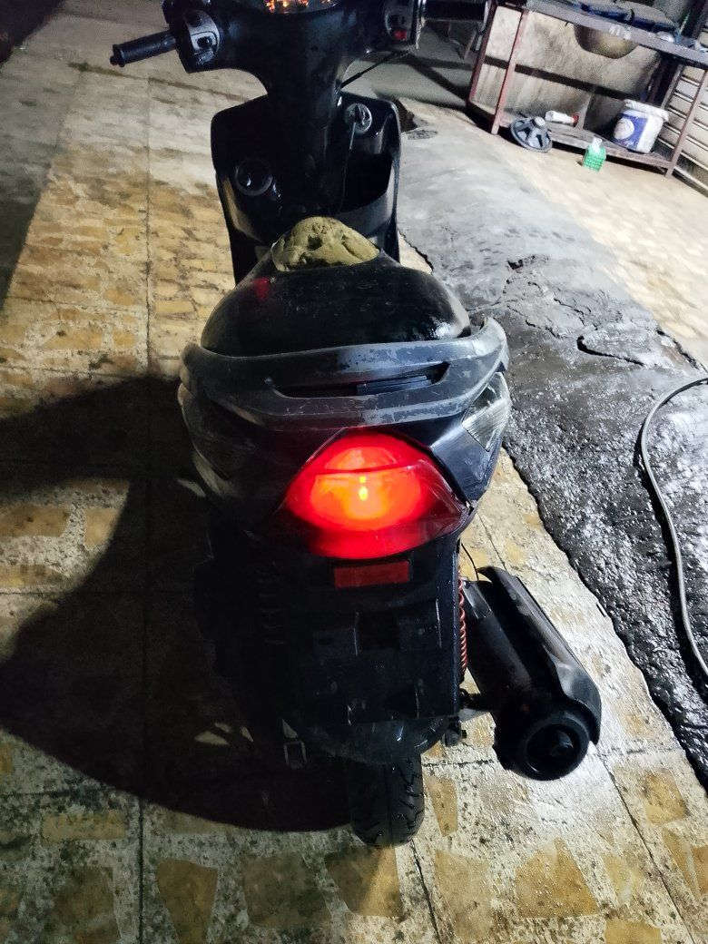 السلام عليكم للبيع دراجة ثعلب دراجة جديدة خير من الله السعر 350وبيها مجال العنوان بغداد الأمين الثانية للاستفسار ***********
