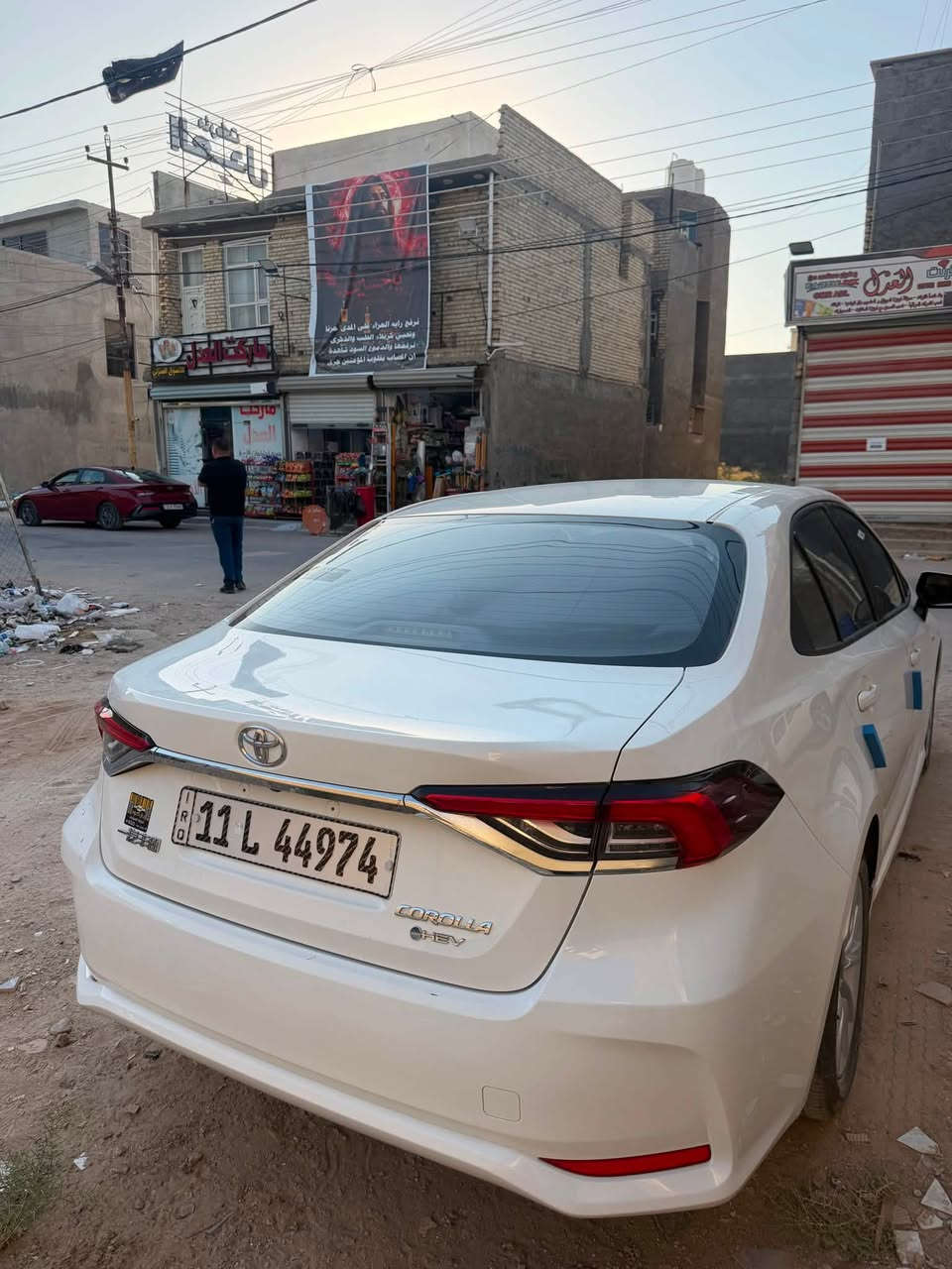 كورلا هايبرد 2025الشكل الخليجي مكفولة كفالة عامة داخل اسود جلد مدوشمة الارضية سيارة جديدة ماشية 25الف فول مواصفات فتحة سايد بريك كهرباء مكان الدورة ***********
