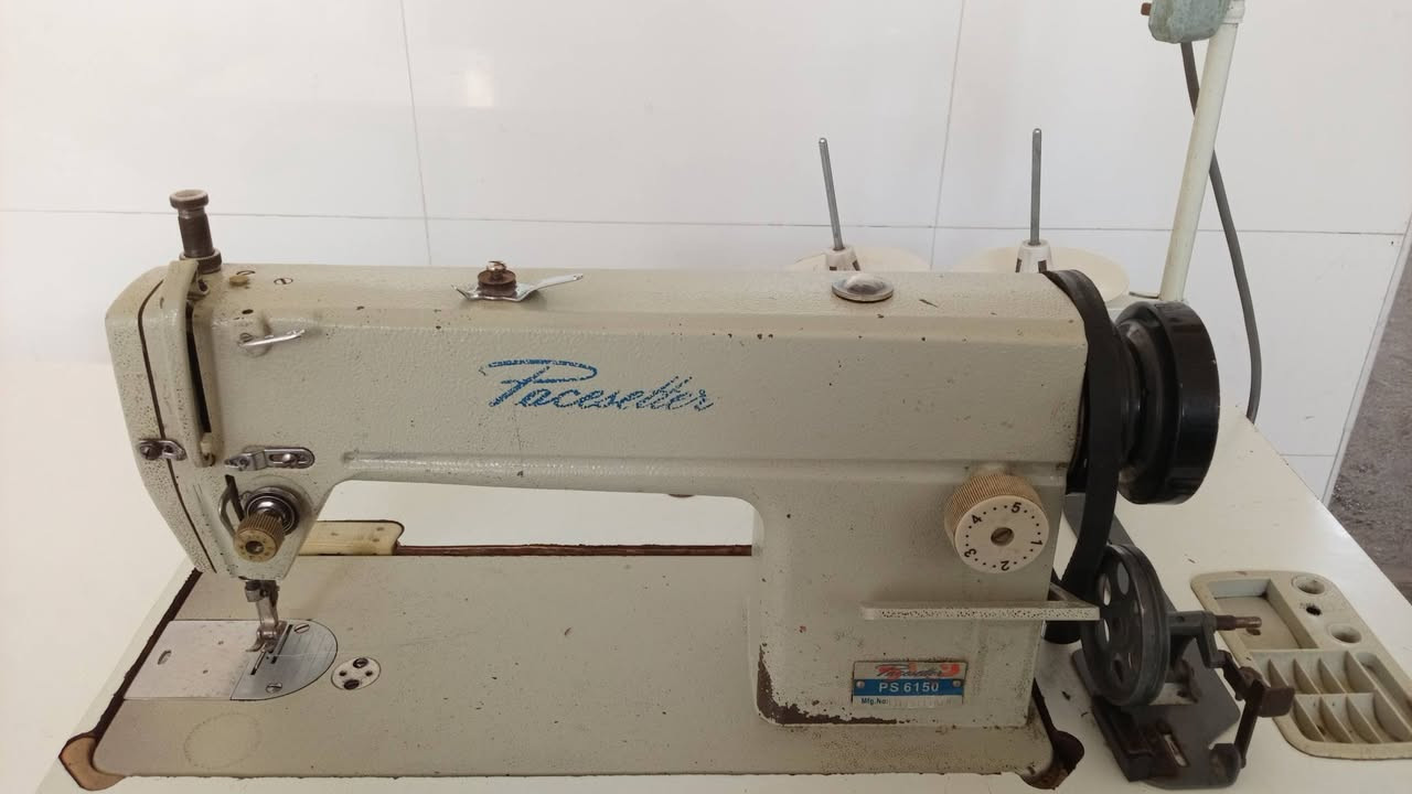 سلام عليكم مكينه خياطه للبيع
***********
