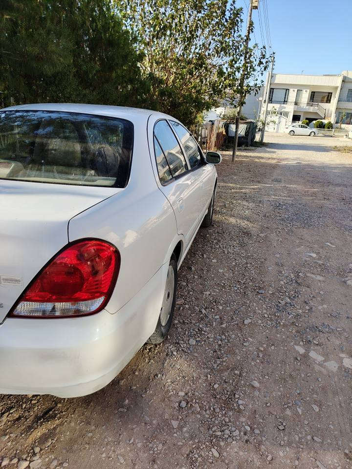 نيسان صني 2010 يه ك پارچه ى بوياخه بى ناو گرتن دواو پيشى كه پسه سه نه و ى به سه ر چووه.. هه يكه لى زور جوانه بى ته قه و ره قه *********** السليمانية, العراق
