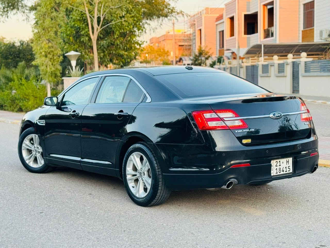 سلام عليكم 
*********** 📞 
سعر ( 123 ) 💵💸
~~~~~~~~~~~~~~~~~~~~~
من رخصة الادمن المحترم 
اخوية اقرا تفاصيل قبل مااتخابر 

فورد تورس موديل ( 2013 ) بدون صبغ ، فول مواصفات اخوان سيارة جديدة ، سونار ناشرة وية صور 
.................................
محرك( 6 ) سلندر 
كير اوتو + عادي 
بصمة 
تشغيل عن بعد 
شاشة جبيرة 
داخل 7 الوان 
حساس خلفي 
كشنات جلد و كهرباء 
جامات صفاح كهربائي شغال
اشاير ترحيب 
ليد بدعامية 
تحكمات استيرن 
تبريد قطعتين شغال 
تدفئة شغال 
اربع جامات كهربائي شغال 
سنتر لوك شغال 
كهربائياتة كلة شغال 
مثبت سرعة شغال 
كود ع باب 
باتري جديد 
لايتات زينون اصلي 
صدر امامي خلفي جديد
رقم و سنوية جديد لل 2029 
رقم سليمانية جديد الدولي 
شرط تحويل او وكالة 
سيارة بل حقيقة احلى من صور 
--------------------------------
مكان سيارة ديالى خانقين 🏠
