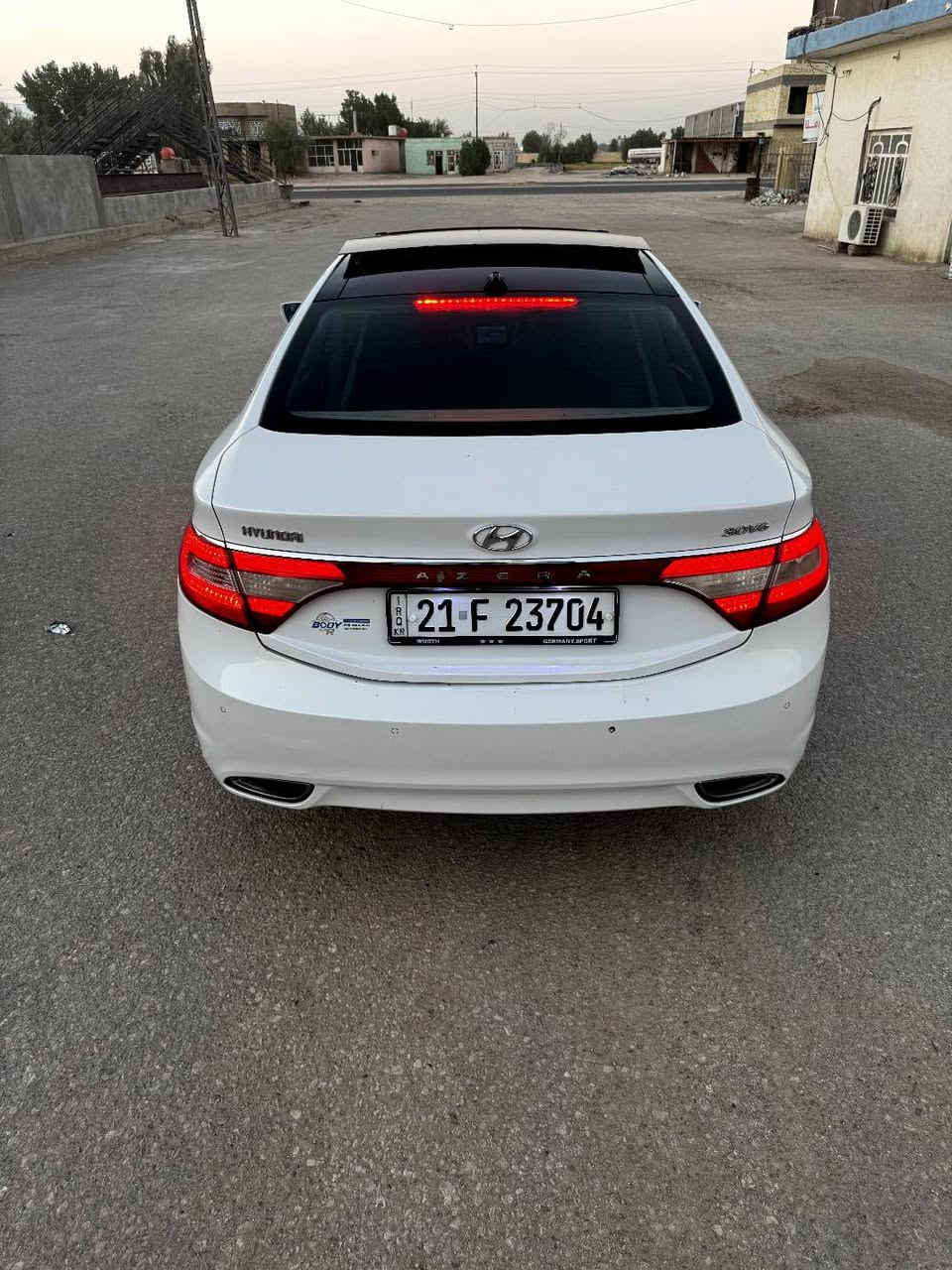 السلام عليكم ورحمة الله وبركاته ..........اللا عشاق جديد ول نضيف فقط.........
هونداي ازيره  خليجي موديل 2014 خليجي موصفات Vip فول الفول اعله فئه ...؟رقم سليمانيه  جديد هزه وسنويه تحويل جديد الحد ال 2030 
وكاله تحويل اني حاضر ........
 مكينه 6 سلندر  كفاله  لا تنقيص ولا تبخير 
سياره كفاله عامه  من فتح وتبديل  شرط سونار سياره جاهزه من مكينه وكير وحداديه وتخم تاير تبريد غرفه جديده الف ماذب عليه  
سياره نضافته 💯 بل 💯 جكد ما توقع نضيفه وجاهزه 
موصفات السياره
بجم كله زنون  
بصمه ابواب وتشغيل 
بانوراما طكتين 
كشنات جلد 
تدفئه تبريد كشنات 
قطعتين تبريد 
تحكم كشنات منفصل بل ابواب 
شاشه كبيره بلادي 
تحكم  بيانو 
هند بريك بصمه 
برده خلفيه كهربائيه 
بردات جانبيه خلفيه 
مري شفط نظام ترحيب 
عنده تقرب ناره داخليه 
فتح صندوق ذكي 
تحكم جام اتو ......
لدات امامي خلفي وبلو جكتور لد ..................................
لايت زنون عالي ناصي 
حساس امامي خلفي 
تحكم ستيرن كهربائي 
سترين كرهبائي + ذكي 
كشن ذكي 
نظام اصوات انفنتي 
لد مري جانبي 
اناره داخليه بلادي 
مري قلاب 
زراكات اماميه 
جرس بل 120 
حساس خلفي امامي 
يدات نيكل إشارات ترحيب جانبي ..........................
دمام خلفي كولتي عالي 
دبل كزوو خلفي 
ويل كب 19 كرؤم......
سياره جديده بمعنه الكلمه ماشيه  160حقيقي 
----------------------------------------------------------------------------
السعر  143 وبيه مجال كلش بسيط  .....مكان سياره بابل  ‏‪***********
وتساب 👉*********** 
----------------------------------------
