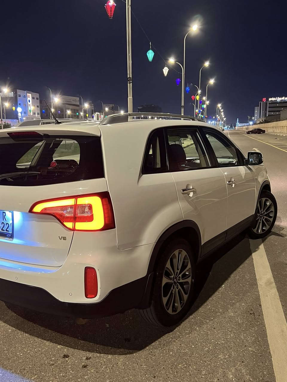 السلام عليكم كيا سورنتو 2014 خليجي 6 سلندر بصمة تشغيل و بصمة ابواب كامرة خلفية حساس خلفي و امامي كشنات جلد وكشنات كهربائية لد داخلي سبعة راكب تبريد ثلاث قطع مري شفط تخم تاير جديد حدادة جديدة هزة جديدة رقم بغداد وراعيها بالبصرة السيارة مكفولة عدا الجاملغ الامامي الايسر موضح بالسونار السعر 175 واذا مراوس بسارة صالون مكان السيارة بالبصرة ***********
