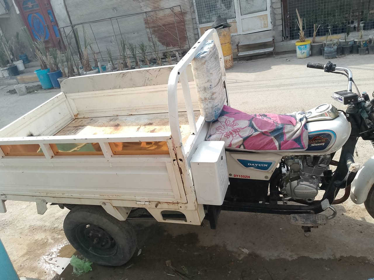 السلام عليكم ستوته للبيع مديل 11 ادوات مكينه قبل 3 أيام شديتها والسعر مليون وبيها مجال العنوان ناصريه مركز ***********
