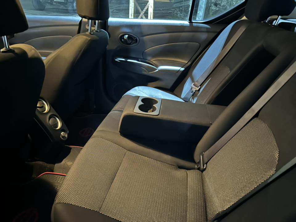 السلام عليكم
نيسان سني 2023 
رقم اربيل 
ماشية 50 الف
تخم تايرات جديد
بيهة ضربة موضحة بالمنشور 
السعر 118 وبيها مجال
***********
