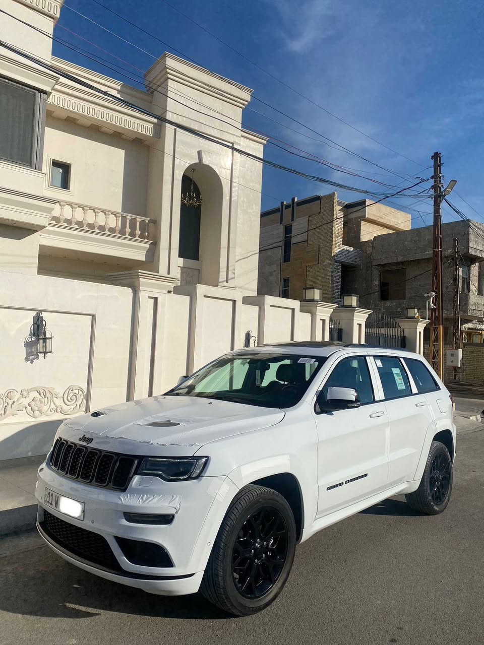 السلام عليكم
جيب خليجي S موديل2021
كفالة عامة ومغلفة ppf من زيرو
داخل احمر ومواصفات لs معروفة
سعره 33.500$ يعني 3دفاتر و35ورقه وبيه مجال
مكاني السيدية 
***********
