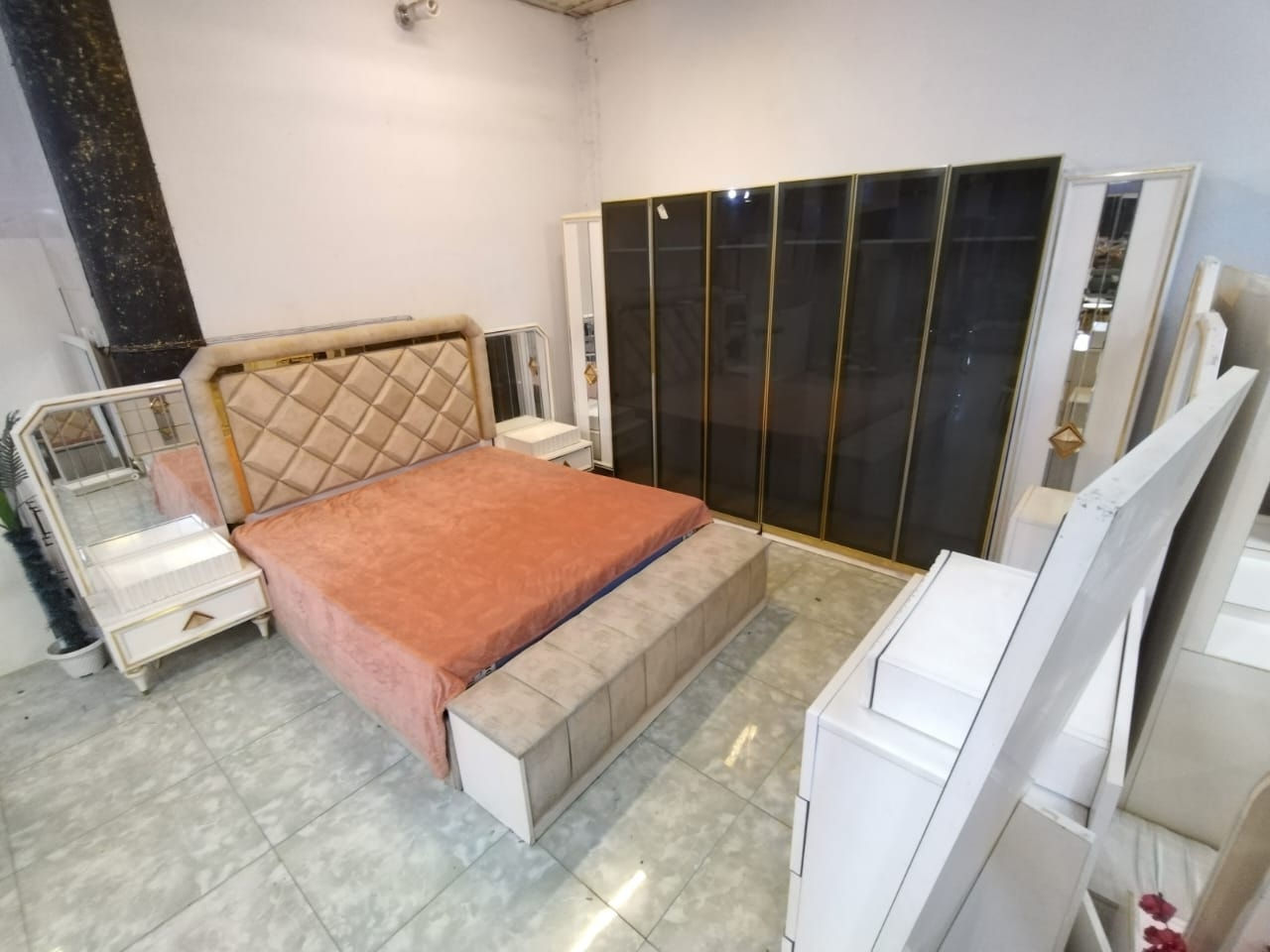 عرض خاص
٩٩٠ الف مع النقل والشد الطابق الأرضي داخل محافظة النجف الاشرف
***********
