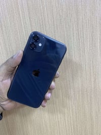 ايفون 11  ماستر مكفول   جهاز نظافه 100  ذاكره 128. بطاريه 81 محدث اخر ...