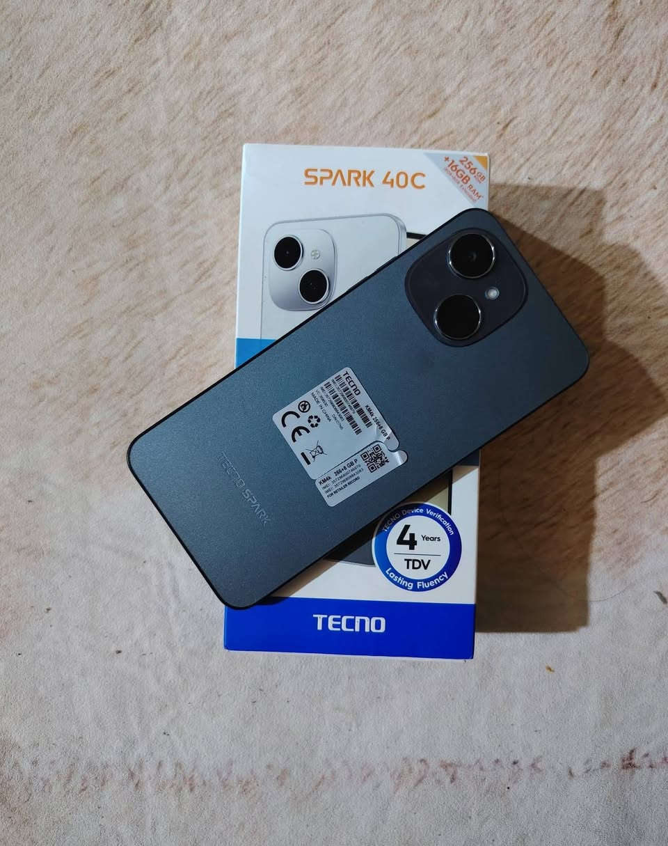 تكنو سبارك 40c الذاكره 256 استخدام قليل غراضه كامله السعر 110 مكاني نجف ***********
