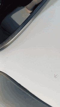 السلام عليكم اوميكه للبيع موديل 93 مكفوله من ظربه كلهامكفوله رقم انكلزي سنويه لل 28  كابون بنزين موجود السعر /40/وبيها مجال للطيبين ***********
