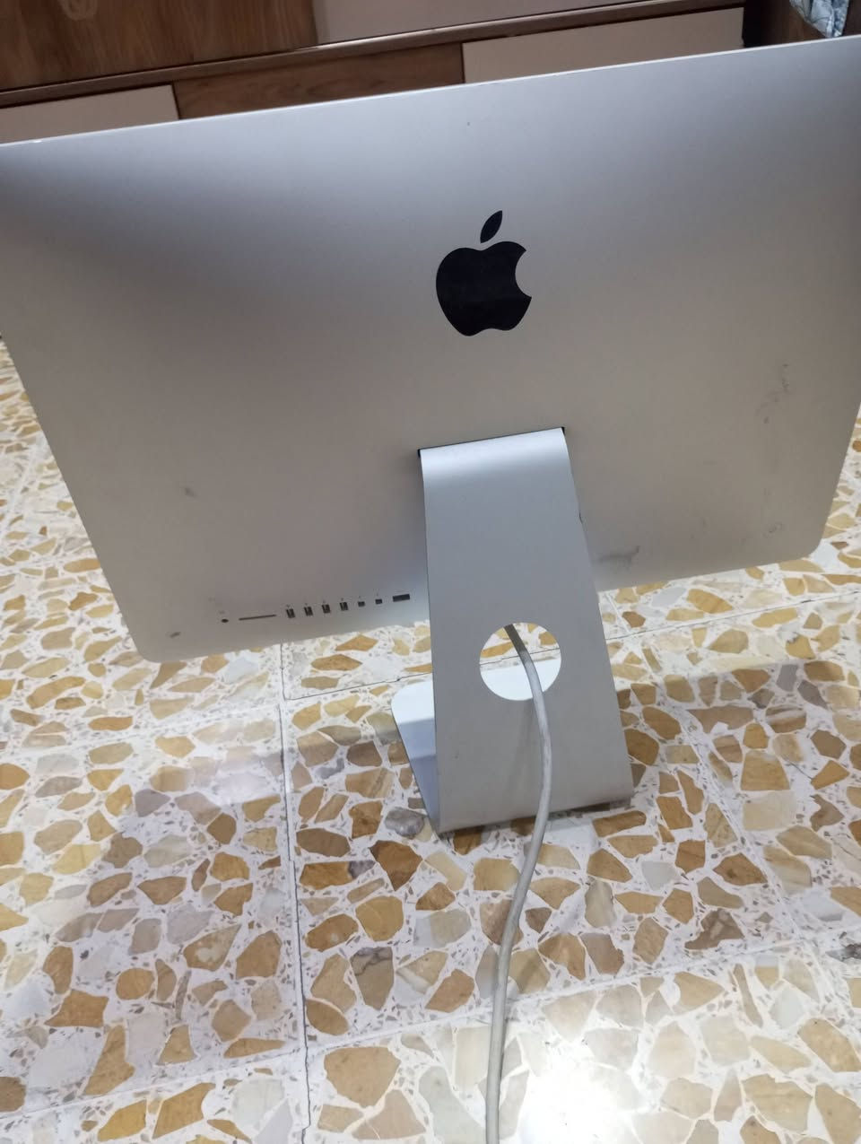 Apple oll in one جهاز 
core i5 gen 5

Ram 8gb 1867mhz

Hard 1t hdd

والشاشة 

Full hd 

60hz 

Ips 

22inch 

سعرها 190الف


**إذا كنت صاحب هذا الإعلان وتريد حذفه لأي سبب، رجاءا أرسل رسالة إلى الدعم الفني**