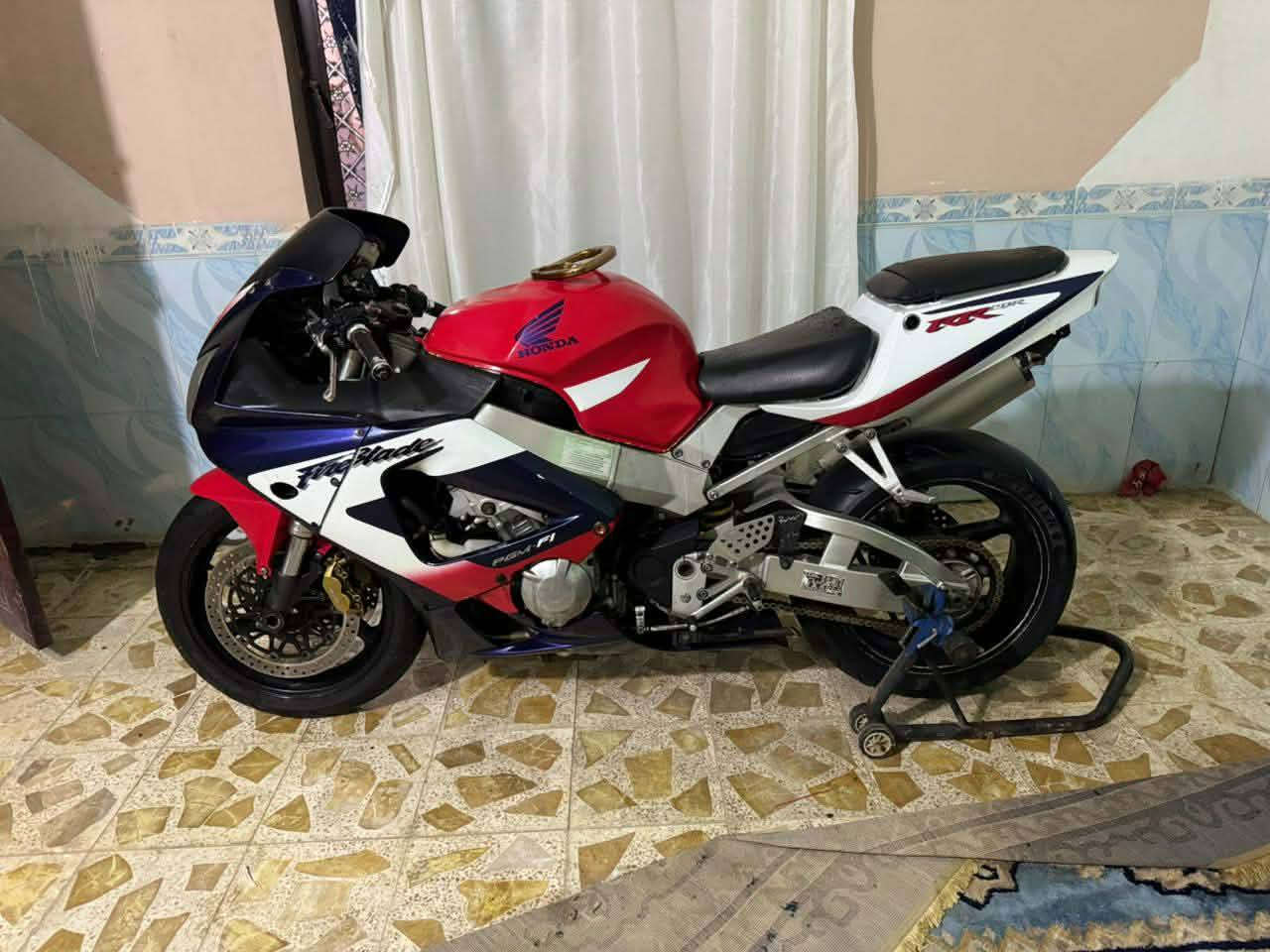 للبيعHONDA 929 استفسار اتصل ع هذه رقم ***********

