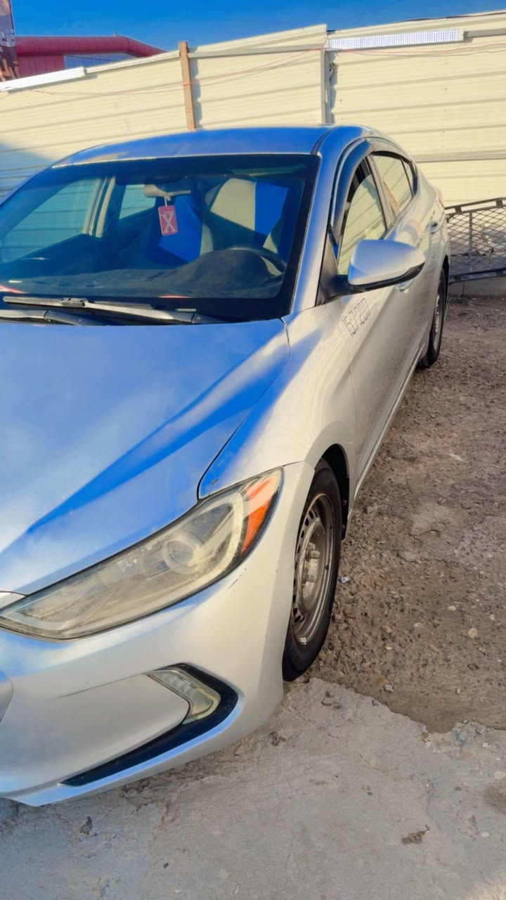 السلام عليكم النترا ٢٠١٧ امريكي رقم ذي قار تحويل مباشر
المحرك دوش ٢٠٠٠ جديد وكير وحدادية جاهزات 
الضرر فقط بنيد 
السعر١١٨
المكان ذي قار
للتواصل ***********
