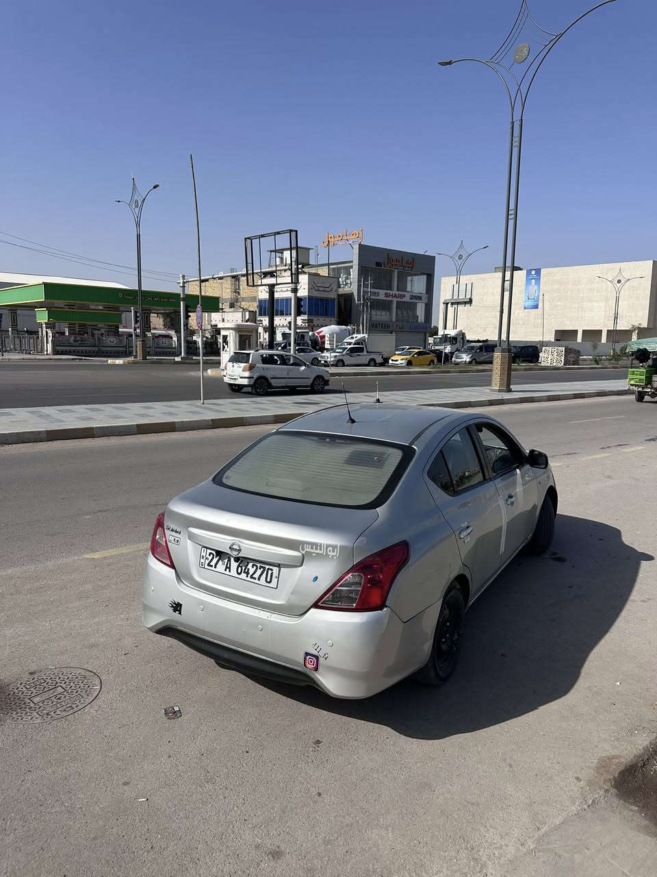 السلام عليكم 
نسيان سني هندي ٢٠٢١ 
حره بأسمي مداور ثاني يوم سنويه لل٢٩ 
مكينه جديده مبدلها قبل كم شهر 
تبريد ثلج كمبريسر بستم 
ماشيه ٢٠٠ الف 
لسياره بيها مكانات رش ابيع حزام والباقي شوف العين تجي تشوفها وتشلع عيوني
حداديه ٧٠٪؜ 
عليها غرامات ٣٥٠ الف ينزلن من سعرها 
سعر ٩٢ وبيها مجال حك الجيه 
***********
مكان ناصريه
